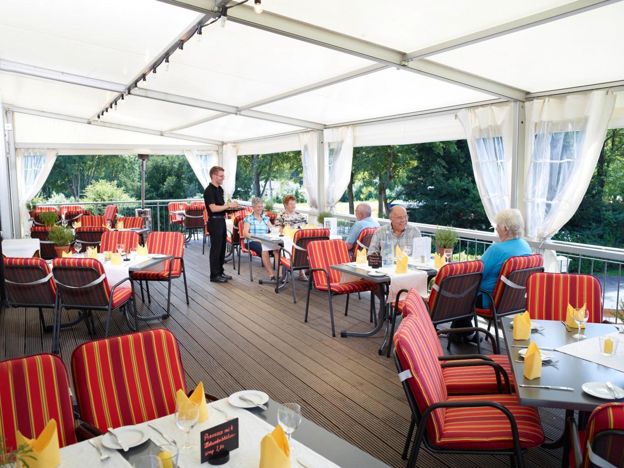 Hotel Restaurant Luedenbach Overath Exteriör bild